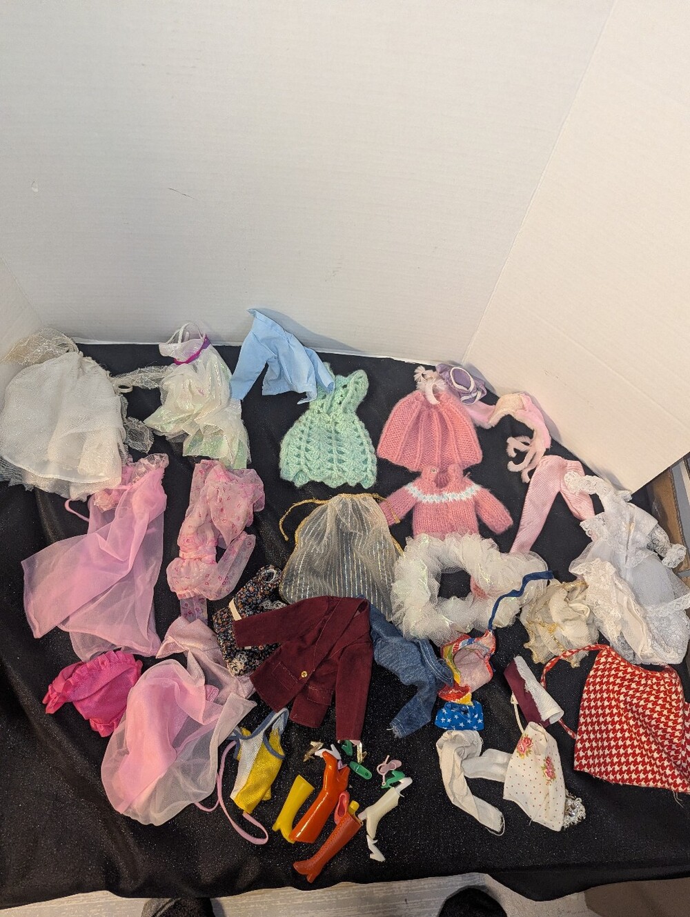 Large Assorted Lot Of Vintage Doll Clothing ( Barbie , Sindy And More)